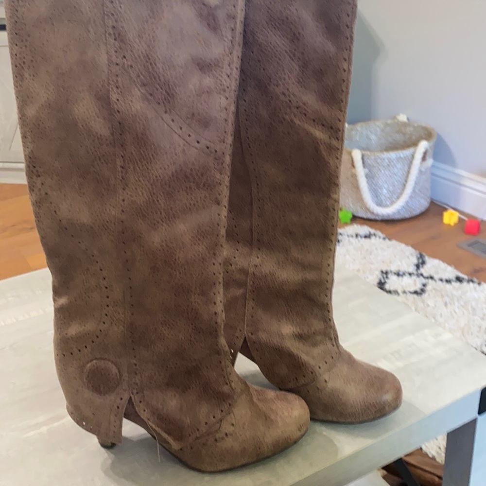 Boots